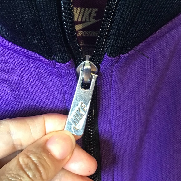 Nike Sportswear Purple and Black Zip Jacket - Picture 4 of 10